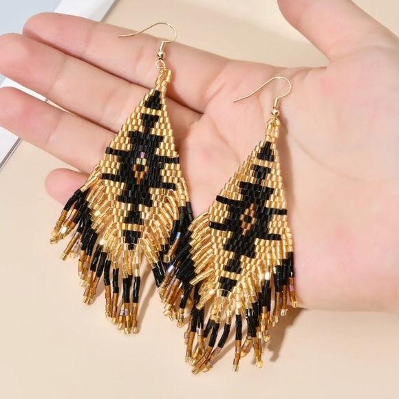 Handmade SW Beaded Statement Earrings! - Picture 8 of 8
